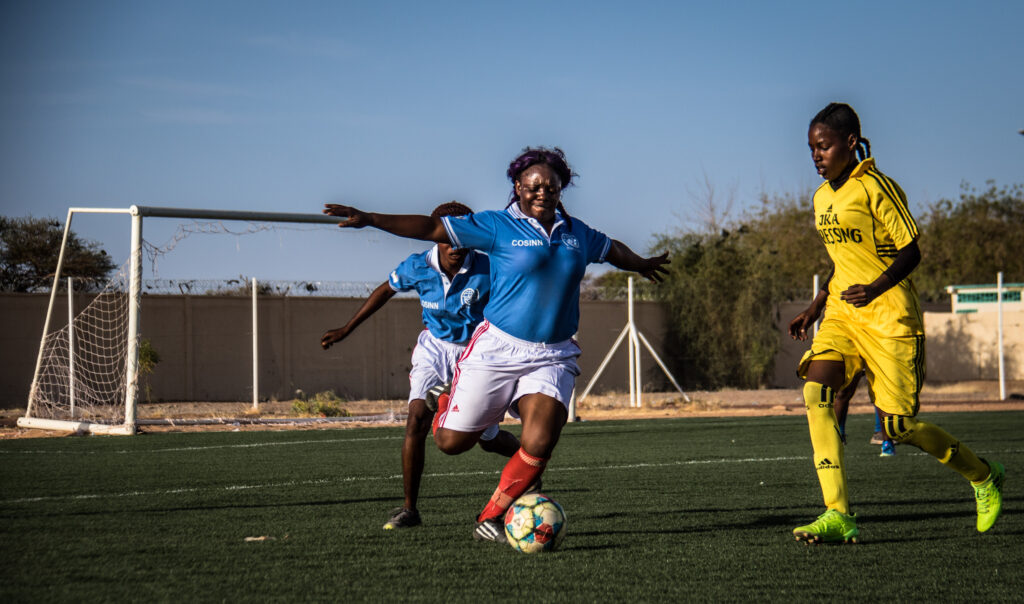 Flowing Hopes Shaping Agadez