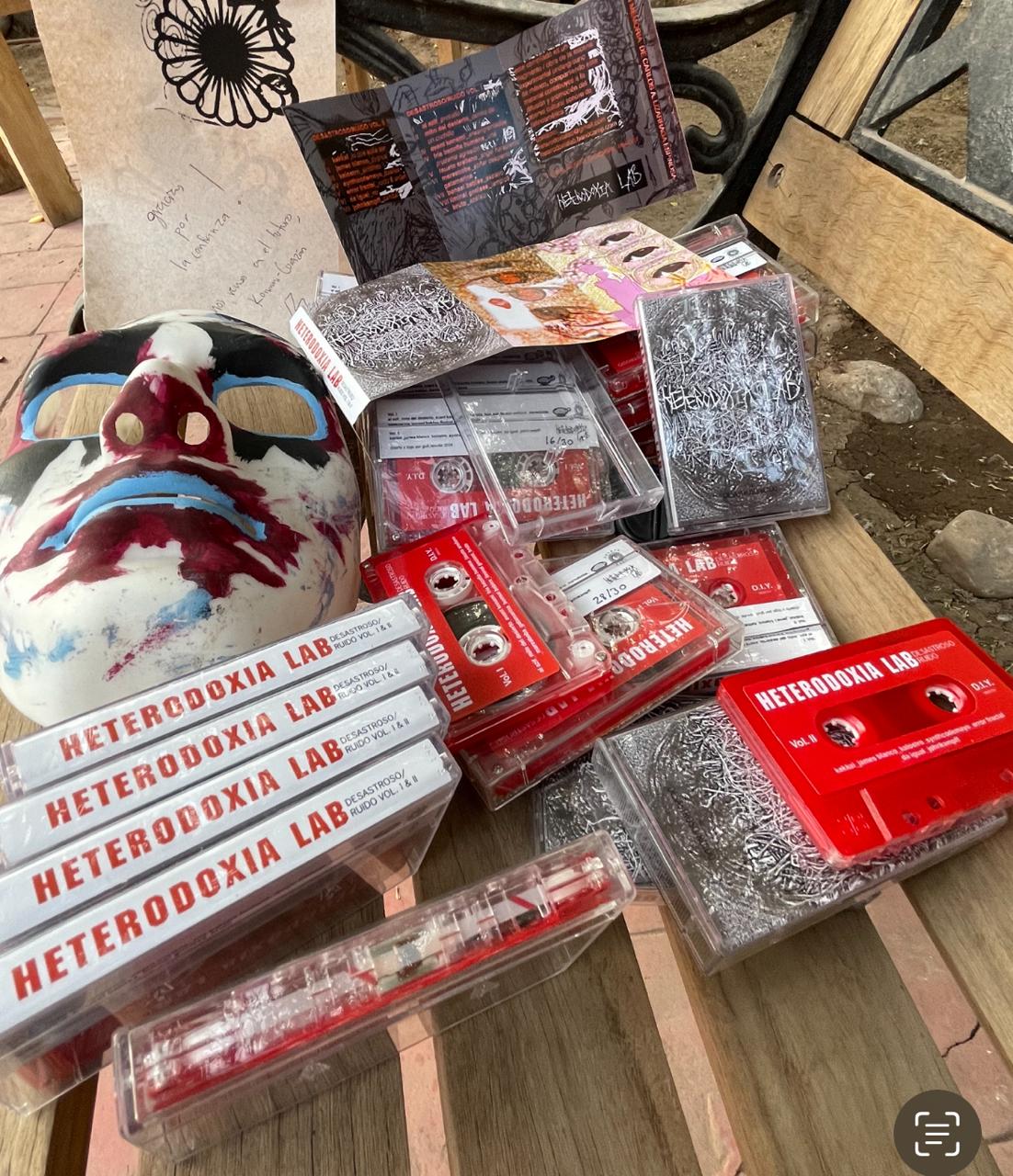 Cassette DESASTROSO/RUIDO VOL. I & II